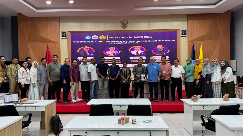 Foto Bersama Pengurus I-MES dan IndoMS